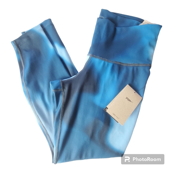 Nike yoga tight fit midrise 7/8 tye dye legging blue - Picture 2 of 7